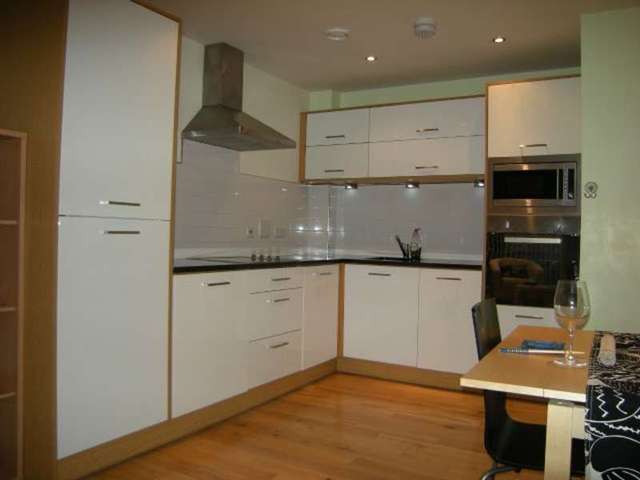  Image of 1 bedroom Apartment to rent in Dock Street Hull HU1 at Dock Street  Hull, HU1 3AH