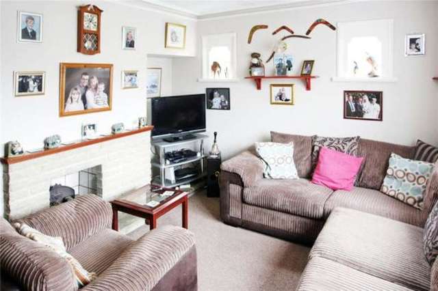  Image of 3 bedroom Semi-Detached house for sale in Arundel Road Angmering Littlehampton BN16 at Angmering Hammerpot, BN16 4LH