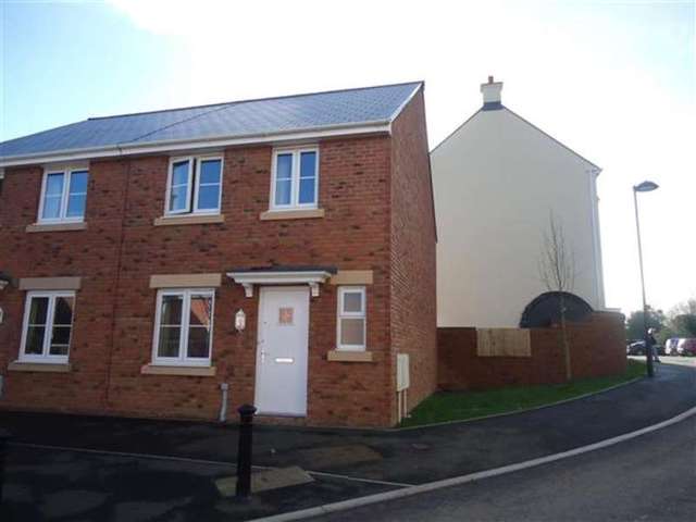  Image of 3 bedroom Semi-Detached house to rent in Ash Tree Road Caerwent Caldicot NP26 at Caerwent, NP26 5NU