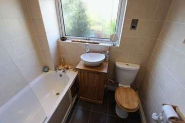  Image of 3 bedroom Detached house for sale in Ashdown Way Romsey SO51 at Ashdown Way Halterworth Romsey, SO51 5QR