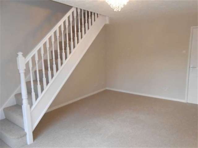  Image of 2 bedroom Terraced house to rent in Astbury Close Bloxwich Walsall WS3 at Bloxwich, WS3 3YB