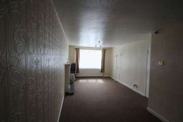  Image of 3 bedroom Semi-Detached house to rent in Augusta Close Rochdale OL12 at Augusta Close Cronkeyshaw Rochdale, OL12 6HT