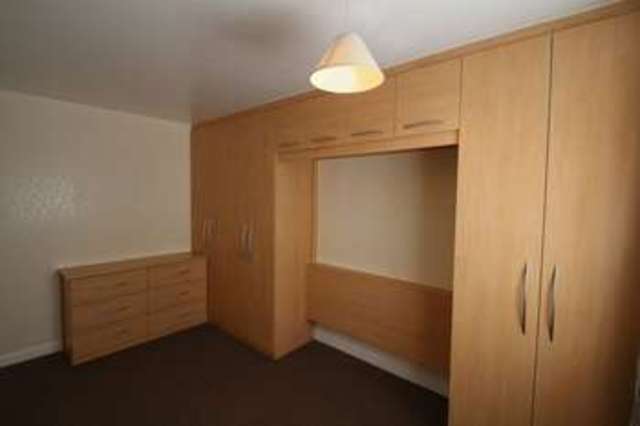  Image of 3 bedroom Semi-Detached house to rent in Augusta Close Rochdale OL12 at Augusta Close Cronkeyshaw Rochdale, OL12 6HT