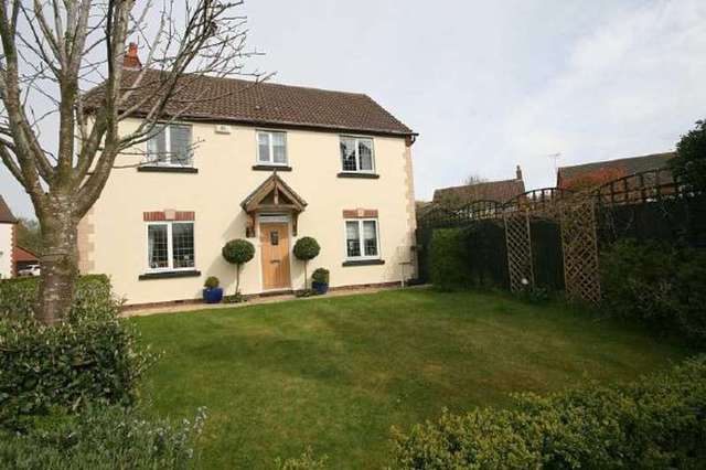  Image of 4 bedroom Detached house for sale in Badgers Gate Dunstable LU6 at Dunstable Beds. Church End, LU6 2BF
