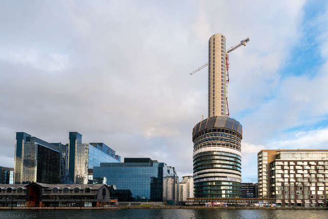  Image of 1 bedroom Flat for sale in Baltimore Wharf London E14 at Canary Wharf, E14 9FB