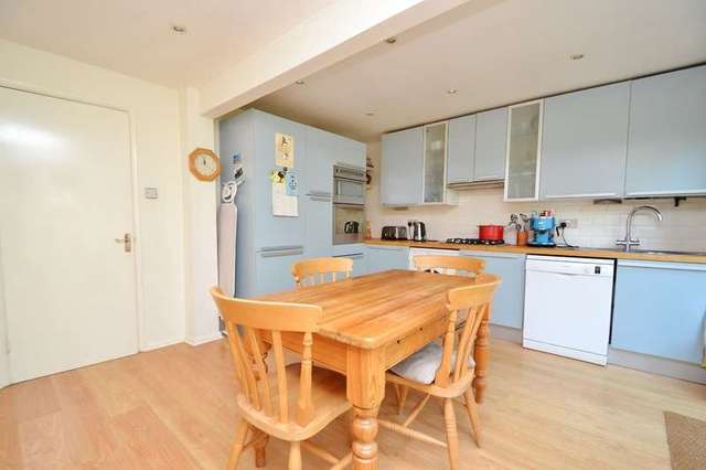  Image of 4 bedroom Terraced house for sale in Ranelagh Gardens Shirley Southampton SO15 at Southampton, SO15 2TH
