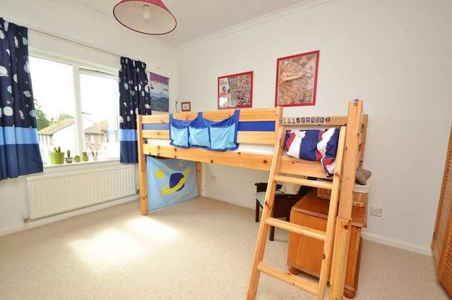  Image of 4 bedroom Terraced house for sale in Ranelagh Gardens Shirley Southampton SO15 at Southampton, SO15 2TH