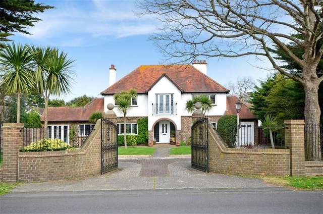  Image of 5 bedroom Detached house for sale in Barrack Lane Aldwick Bognor Regis PO21 at Bognor Regis West Sussex Bognor Regis, PO21 4BZ