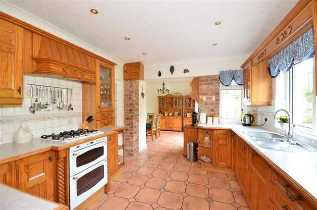  Image of 5 bedroom Detached house for sale in Barrack Lane Aldwick Bognor Regis PO21 at Bognor Regis West Sussex Bognor Regis, PO21 4BZ