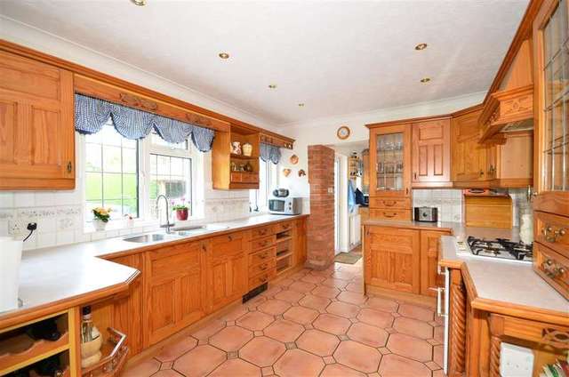  Image of 5 bedroom Detached house for sale in Barrack Lane Aldwick Bognor Regis PO21 at Bognor Regis West Sussex Bognor Regis, PO21 4BZ