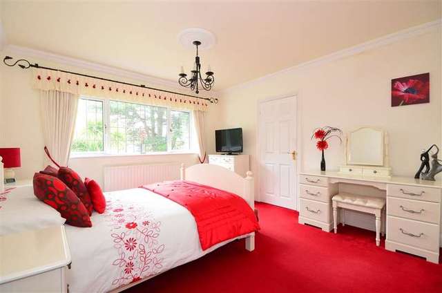  Image of 5 bedroom Detached house for sale in Barrack Lane Aldwick Bognor Regis PO21 at Bognor Regis West Sussex Bognor Regis, PO21 4BZ