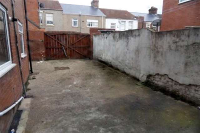 Image of 2 bedroom Flat to rent in Barrasford Street Wallsend NE28 at Wallsend, NE28 0JZ