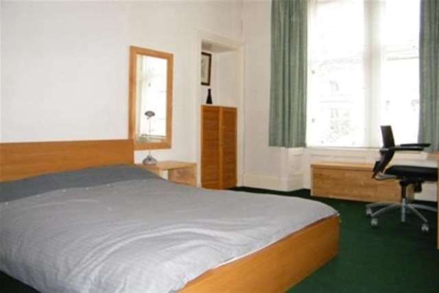  Image of 2 bedroom Flat to rent in Barrington Drive Glasgow G4 at Glasgow, G4 9ET