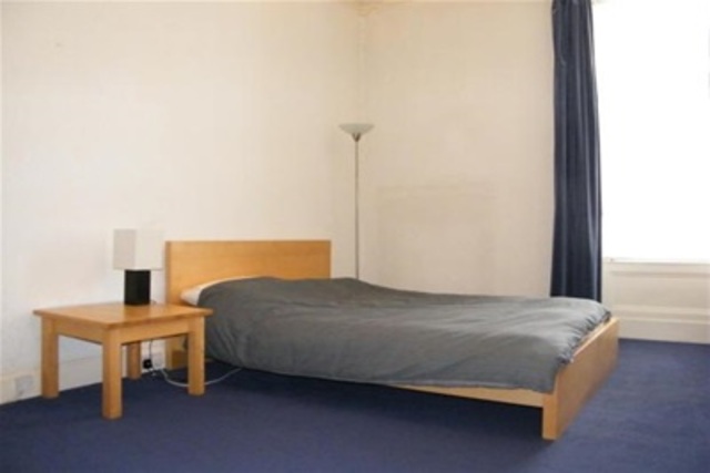  Image of 2 bedroom Flat to rent in Barrington Drive Glasgow G4 at Woodlands Glasgow Glasgow, G4 9ET