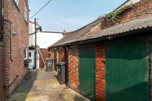  Image of 1 bedroom Cottage for sale in Barrow Road Sileby Loughborough LE12 at Sileby, LE12 7LP