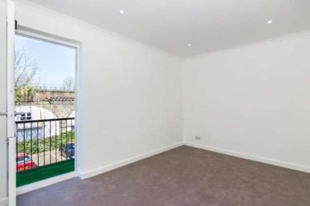  Image of 3 bedroom Maisonette for sale in Bartle Road London W11 at Notting Hill London Notting Hill, W11 1RF