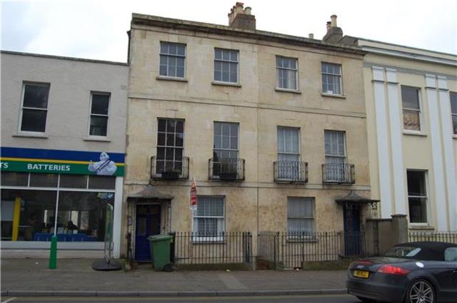  Image of 1 bedroom Flat to rent in London Road Charlton Kings Cheltenham GL52 at Gloucestershire, GL52 6HL