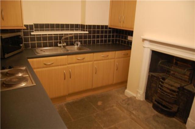  Image of 1 bedroom Flat to rent in London Road Charlton Kings Cheltenham GL52 at Gloucestershire, GL52 6HL
