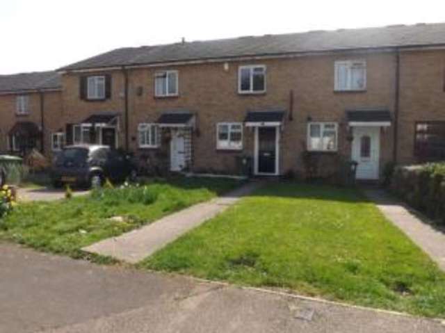  Image of 3 bedroom Terraced house for sale in Latimer Drive Basildon SS15 at Basildon Essex Laindon, SS15 4AJ