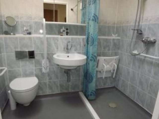  Image of 1 bedroom Retirement Property for sale in Hillstead Court Basingstoke RG21 at Basingstoke Hampshire Basingstoke, RG21 3PT