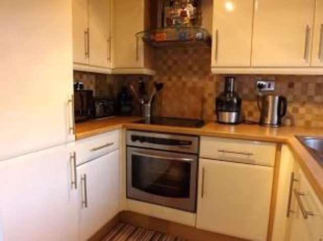  Image of 2 bedroom End of Terrace for sale in Arundel Gardens Basingstoke RG23 at Basingstoke Hampshire Wootton St Lawrence, RG23 8HQ