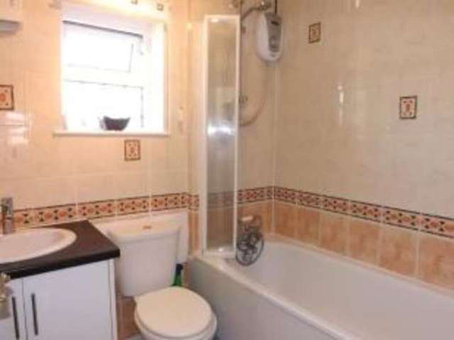  Image of 2 bedroom End of Terrace for sale in Arundel Gardens Basingstoke RG23 at Basingstoke Hampshire Wootton St Lawrence, RG23 8HQ