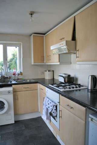  Image of 2 bedroom Semi-Detached house for sale in Basingstoke Road Spencers Wood Reading RG7 at Basingstoke Road  Reading, RG7 1AE