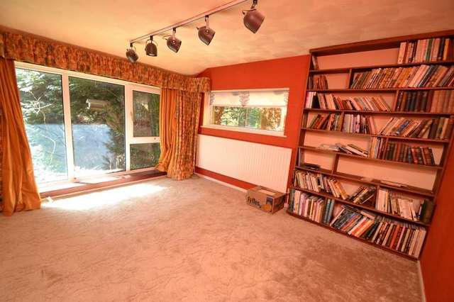  Image of 3 bedroom Detached house for sale in The Parkway Southampton SO16 at Southampton, SO16 3PQ