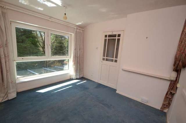  Image of 3 bedroom Detached house for sale in The Parkway Southampton SO16 at Southampton, SO16 3PQ