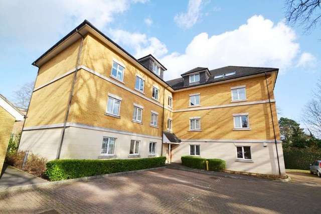  Image of 2 bedroom Flat for sale in Glen Eyre Road Southampton SO16 at 45 Glen Eyre Road  Southampton, SO16 3NS