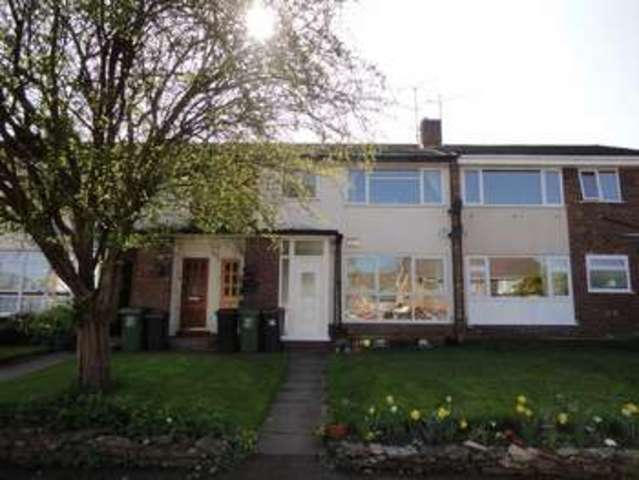  Image of 2 bedroom Flat to rent in Battens Close Redditch B98 at Battens Close Lodge Park Redditch, B98 7HY