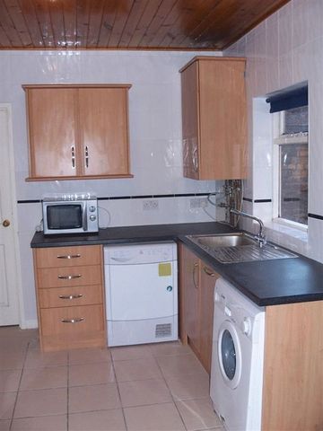  Image of 2 bedroom Flat to rent in Bayswater Road Jesmond Newcastle upon Tyne NE2 at Bayswater Road Array Jesmond, NE2 3HP