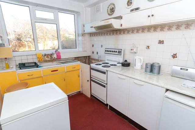  Image of 3 bedroom Detached house for sale in Beacon Drive Loughborough LE11 at Loughborough, LE11 2BD