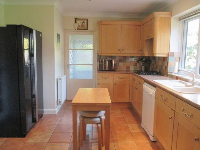  Image of 4 bedroom Detached house for sale in Beaconfield Road Yeovil BA20 at Beaconfield Road  Yeovil, BA20 2JN
