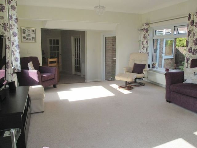  Image of 4 bedroom Detached house for sale in Beaconfield Road Yeovil BA20 at Beaconfield Road  Yeovil, BA20 2JN
