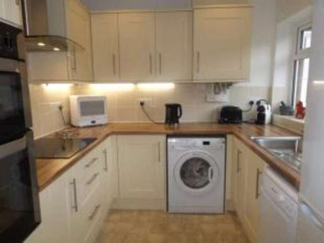  Image of 2 bedroom Bungalow for sale in Beaufort Avenue Kidderminster DY11 at Kidderminster Worcestershire Blakebrook, DY11 5NJ