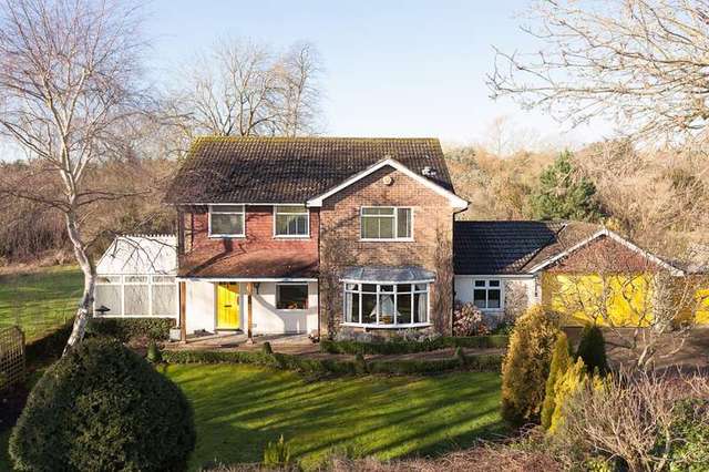  Image of 4 bedroom Detached house to rent in Mill Lane Bedhampton Havant PO9 at Old Bedhampton Havant Hampshire, PO9 3JH