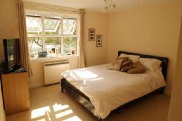  Image of 2 bedroom Flat for sale in Bell Chase Aldershot GU11 at Aldershot Hampshire Farnborough, GU11 3GZ