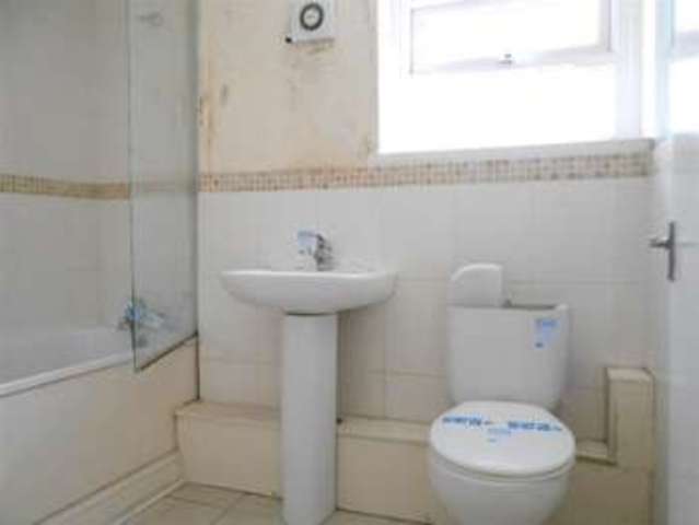  Image of 2 bedroom Flat for sale in Bell Hill Road St. George Bristol BS5 at Bell Hill Road St George Bristol, BS5 7NF
