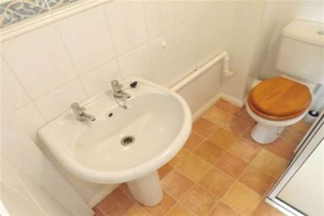  Image of 1 bedroom Flat to rent in Bellhouse Road Sheffield S5 at Sheffield, S5 0RF