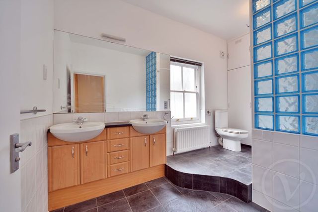  Image of 3 bedroom Flat to rent in Belsize Place London NW3 at Belsize Place  London, NW3 5AL