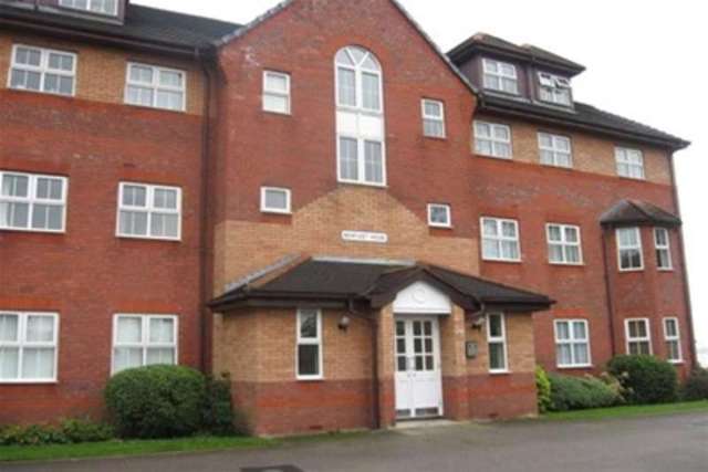  Image of 2 bedroom Flat to rent in The Spinnakers Aigburth Liverpool L19 at Liverpool, L19 3RY