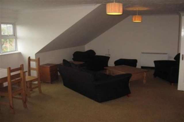  Image of 2 bedroom Flat to rent in The Spinnakers Aigburth Liverpool L19 at Liverpool, L19 3RY