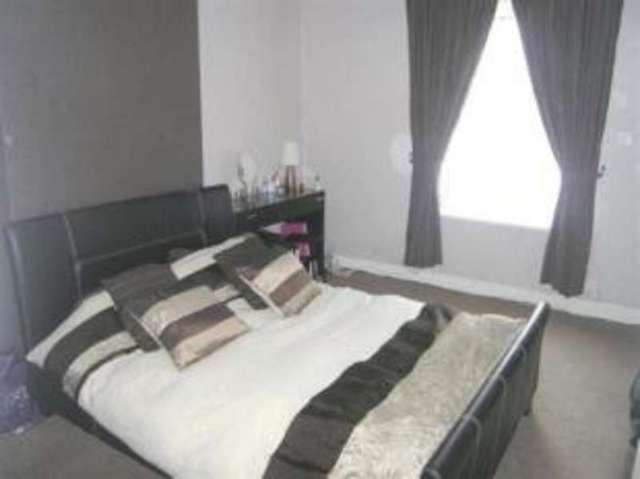  Image of 3 bedroom Terraced house for sale in Beverley Street Laisterdyke Bradford BD4 at Bradford West Yorkshire Tong Street, BD4 8PU
