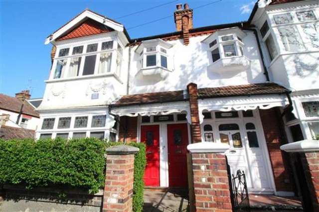  Image of 2 bedroom Flat for sale in Beverstone Road London SW2 at Brixton, SW2 5AL