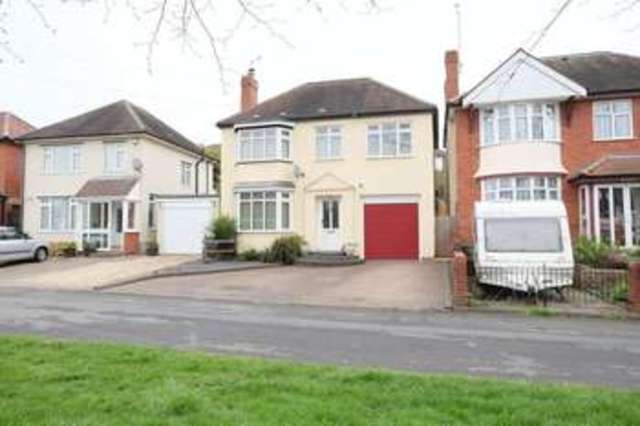  Image of 4 bedroom Detached house for sale in Bewdley Road Stourport-on-Severn DY13 at Bewdley Road  Stourport-On-Severn, DY13 8XQ