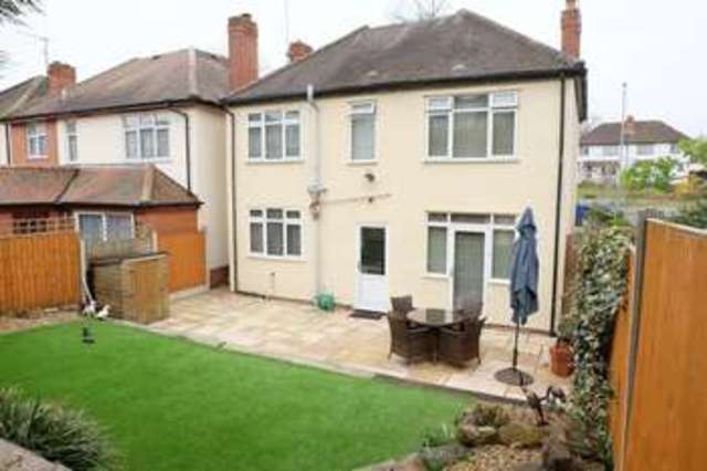  Image of 4 bedroom Detached house for sale in Bewdley Road Stourport-on-Severn DY13 at Bewdley Road  Stourport-On-Severn, DY13 8XQ
