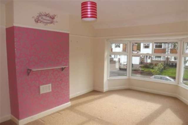  Image of 3 bedroom Property to rent in Bibury Road Hall Green Birmingham B28 at Birmingham, B28 0HG