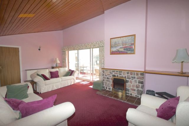  Image of 3 bedroom Detached house for sale in Birch Close Wedmore BS28 at Birch Close  Wedmore, BS28 4BG