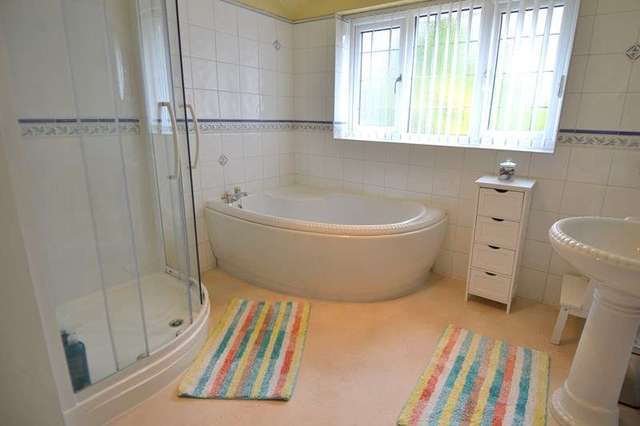  Image of 4 bedroom Detached house for sale in Birmingham Road Redditch B97 at Birmingham Road Bordesley Redditch, B97 6RL